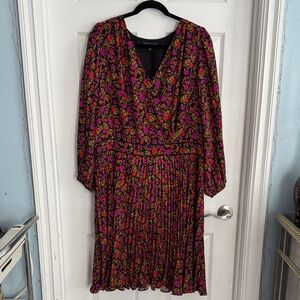 Skies Are Blue Black Floral V-Neck Long-Sleeve Midi Dress